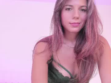 Watch steffy_dan performing live on BoomCams free cam network
