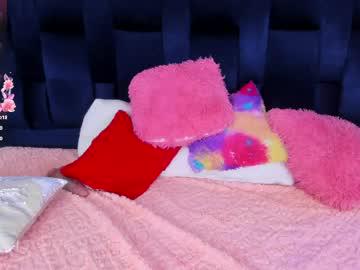 Watch stefyrossy performing live on BoomCams free cam network