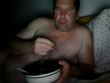 Watch steki038434 performing live on BoomCams free cam network