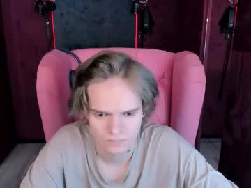Watch stephen_holt performing live on BoomCams free cam network