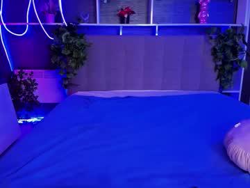 Watch stephierousee performing live on BoomCams free cam network