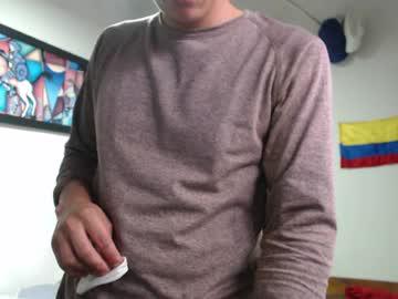 Watch stiiveen777 performing live on BoomCams free cam network