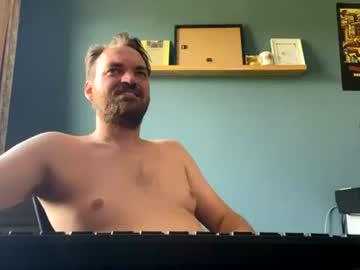 Watch stonednboner performing live on BoomCams free cam network