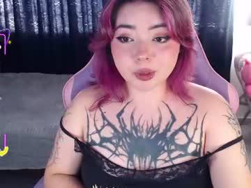 Watch strangergirlxxx performing live on BoomCams free cam network