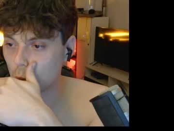 Watch stratcumalo performing live on BoomCams free cam network