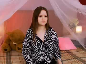 Watch strawbunnybite performing live on BoomCams free cam network