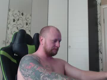 Watch strongass18 performing live on BoomCams free cam network