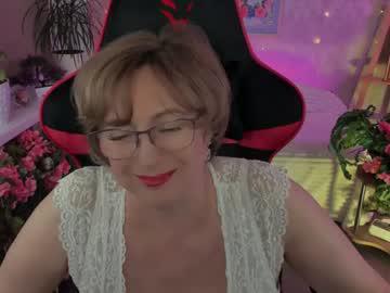 Watch sugarvi performing live on BoomCams free cam network