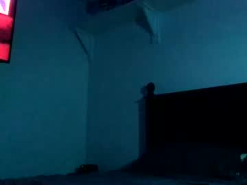 Watch suntresh performing live on BoomCams free cam network