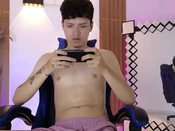Watch super_boys2 performing live on BoomCams free cam network