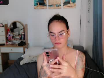 Watch superhotvaleria performing live on BoomCams free cam network