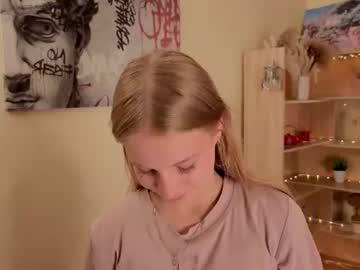 Watch susannelemay performing live on BoomCams free cam network