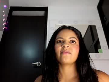 Watch sussi_sotto performing live on BoomCams free cam network