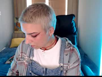 Watch sweet_n_strong performing live on BoomCams free cam network