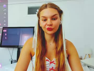 Watch sweet_sabriina performing live on BoomCams free cam network