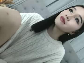 Watch sweet_tatiana28 performing live on BoomCams free cam network