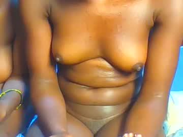 Watch sweetcarry2 performing live on BoomCams free cam network