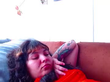 Watch sweetie_maryy performing live on BoomCams free cam network