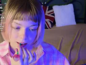 Watch t1nker_bell performing live on BoomCams free cam network