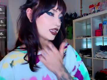 Watch tamaracampell performing live on BoomCams free cam network