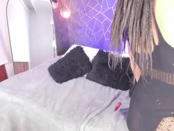 Watch tatiana_oficial performing live on BoomCams free cam network