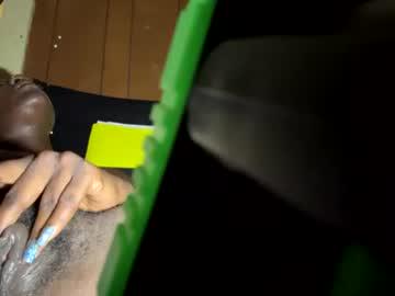 Watch tbaby2kk performing live on BoomCams free cam network