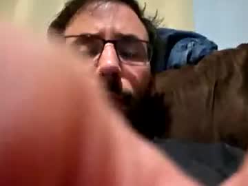 Watch tdawg0006 performing live on BoomCams free cam network