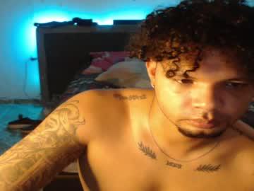 Watch thedav1d04 performing live on BoomCams free cam network