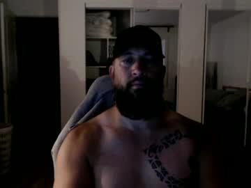 Watch thehawaiian93 performing live on BoomCams free cam network