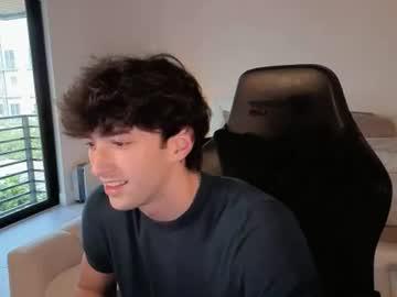 Watch thejakerichard performing live on BoomCams free cam network