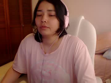 Watch thetalkingbutt performing live on BoomCams free cam network