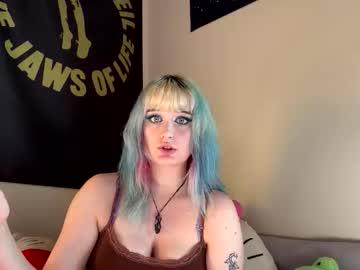 Watch thewildwildwest performing live on BoomCams free cam network