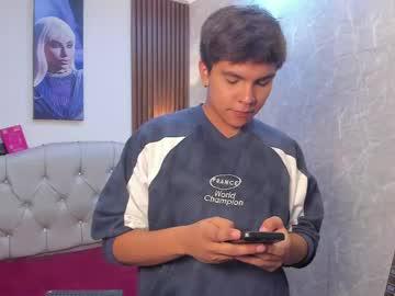 Watch thiago_kozak performing live on BoomCams free cam network