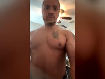 Watch thomasgwhitecft performing live on BoomCams free cam network