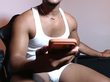 Watch thong_21 performing live on BoomCams free cam network