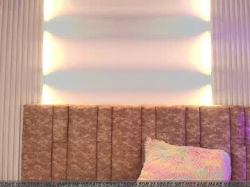 Watch tiffany_johnson111 performing live on BoomCams free cam network