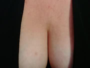 Watch tila_nastyy performing live on BoomCams free cam network