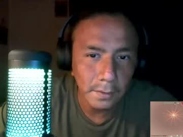 Watch tinywolf0009 performing live on BoomCams free cam network