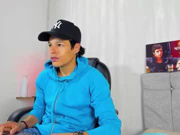 Watch tommyhot7 performing live on BoomCams free cam network