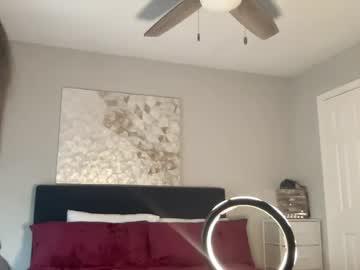 Watch tovashapiro performing live on BoomCams free cam network