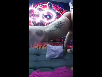 Watch transprins performing live on BoomCams free cam network