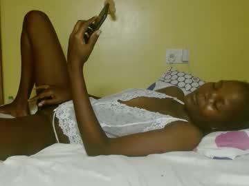 Watch trey_queens performing live on BoomCams free cam network