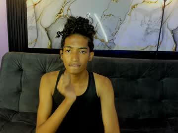 Watch triiangel_latinboy performing live on BoomCams free cam network