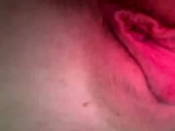 Watch ttess0742 performing live on BoomCams free cam network