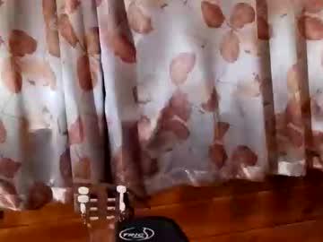 Watch twintea performing live on BoomCams free cam network
