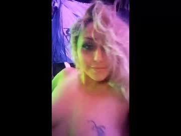 Watch twocrazy85 performing live on BoomCams free cam network