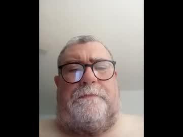 Watch twohats2810 performing live on BoomCams free cam network