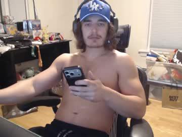 Watch twotwntytwo performing live on BoomCams free cam network