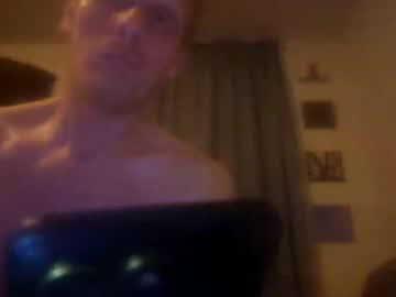 Watch u2232739082 performing live on BoomCams free cam network