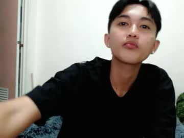 Watch urdreamboy_prince performing live on BoomCams free cam network